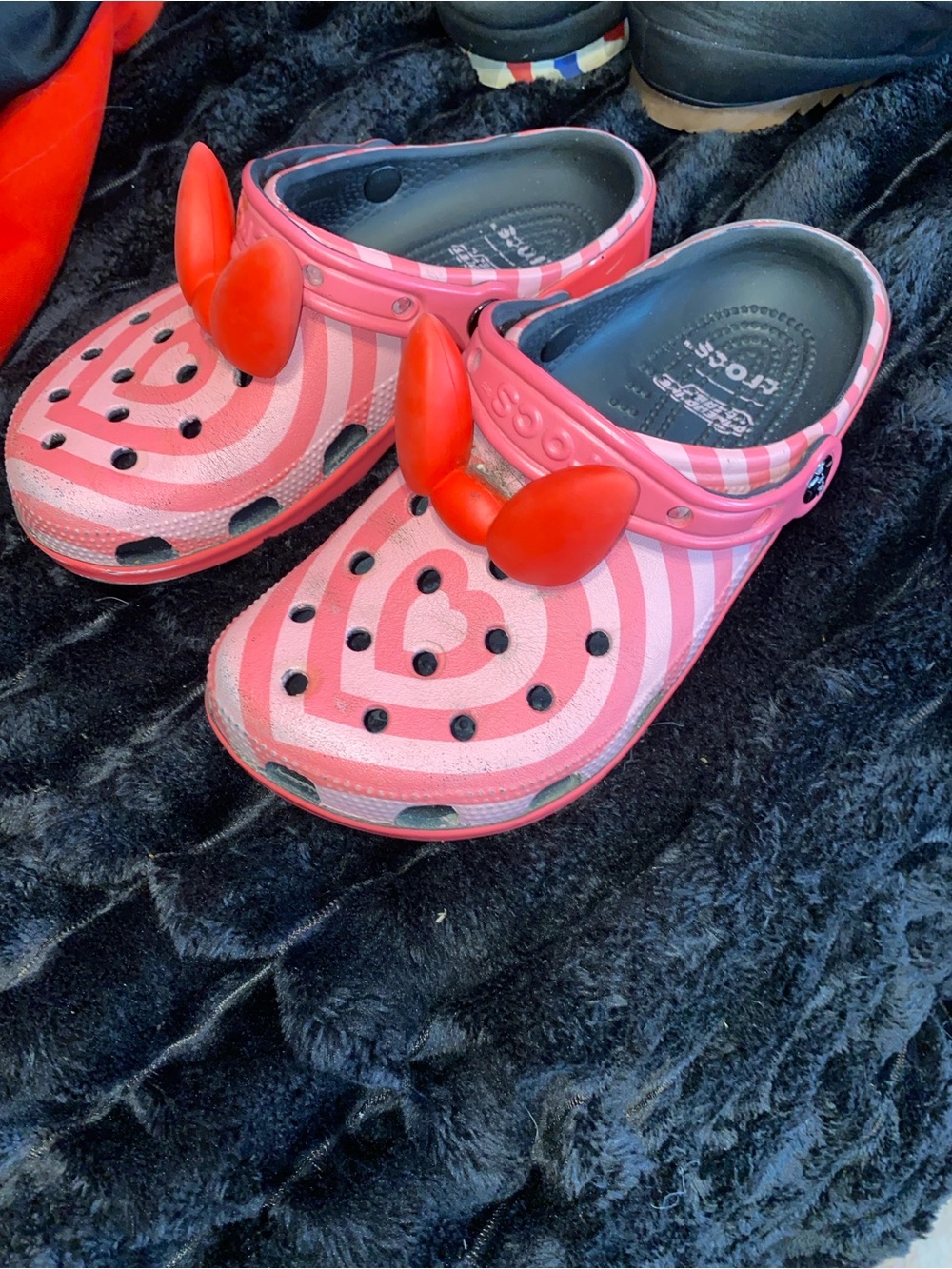 Kids Pink Heart Stripe Croc 🐊 Shoes with Bow Accent